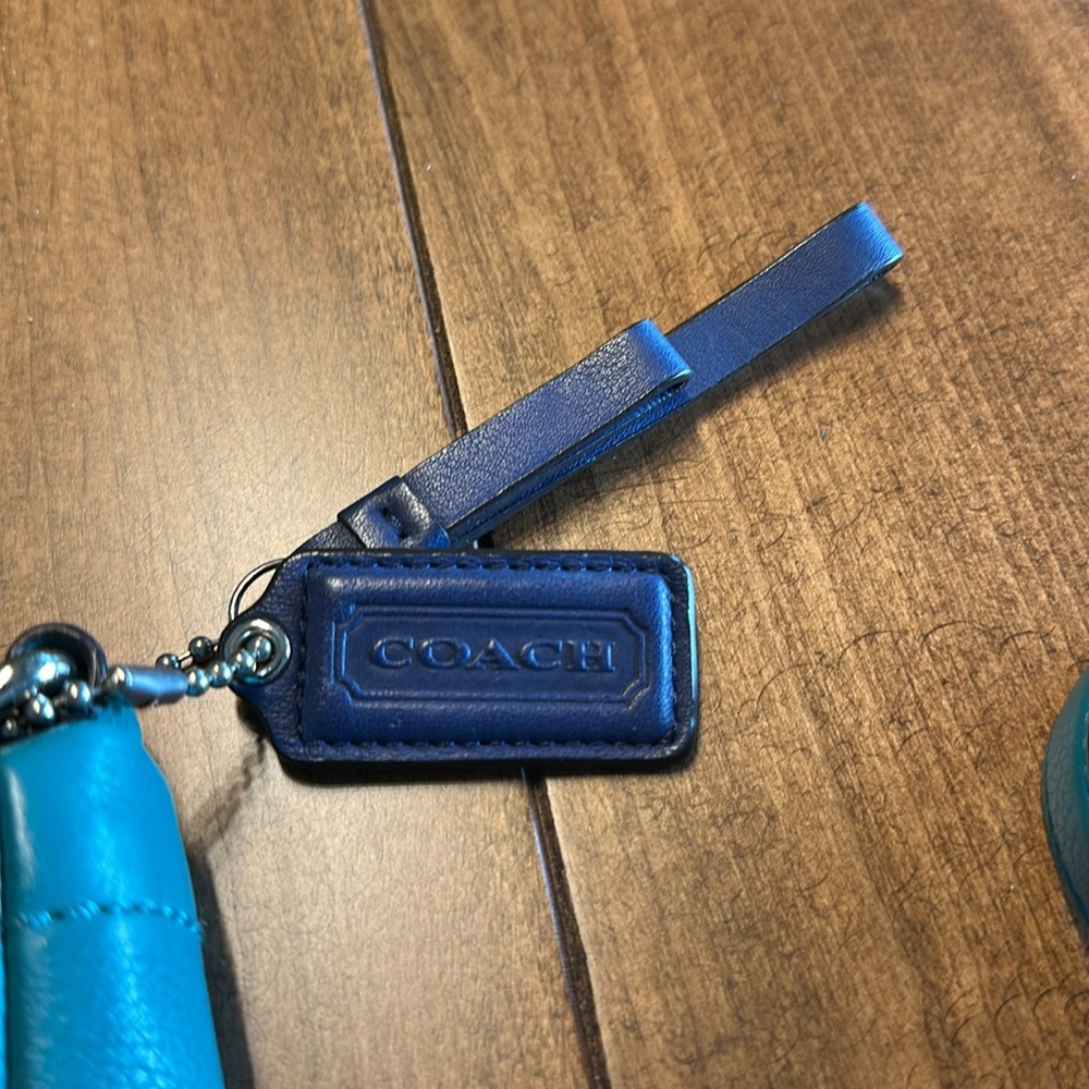 Coach Park Carrie Bag - Picture 3 of 7